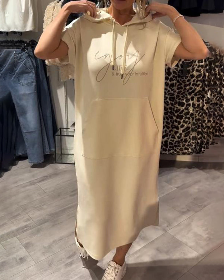 Saskia | Robe décontractée avec capuche