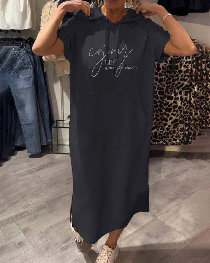 Saskia | Robe décontractée avec capuche
