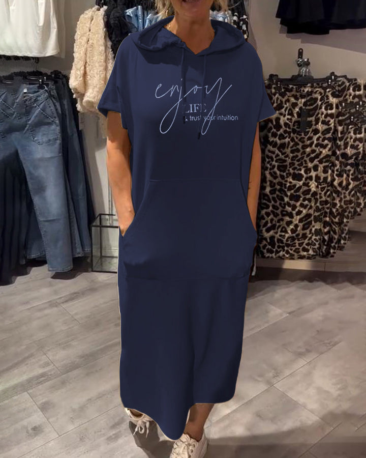 Saskia | Robe décontractée avec capuche