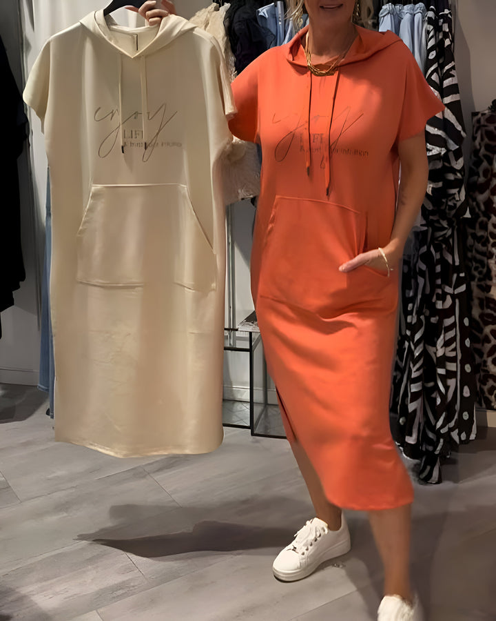 Saskia | Robe décontractée avec capuche