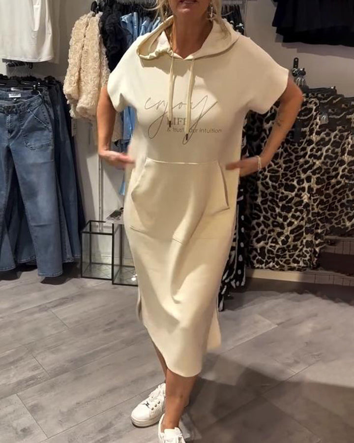 Saskia | Robe décontractée avec capuche