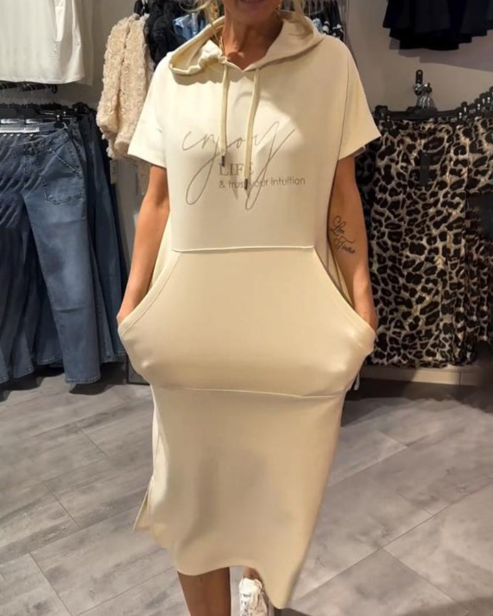 Saskia | Robe décontractée avec capuche