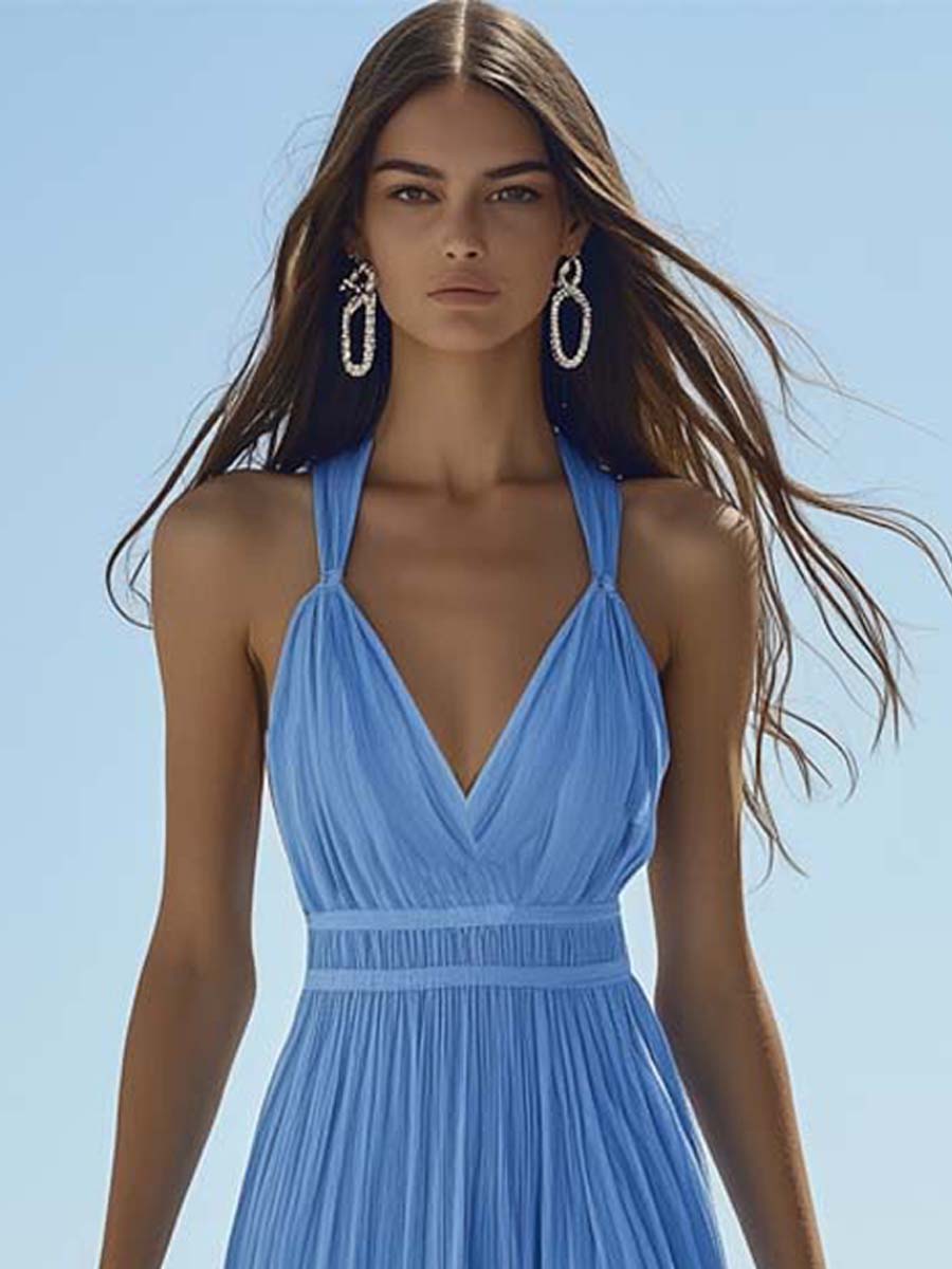 Bella – Robe Maxi Aérienne en Couleur Bleue