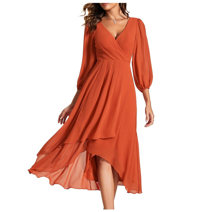 Izabella | Robe à décolleté V et à ourlet asymétrique