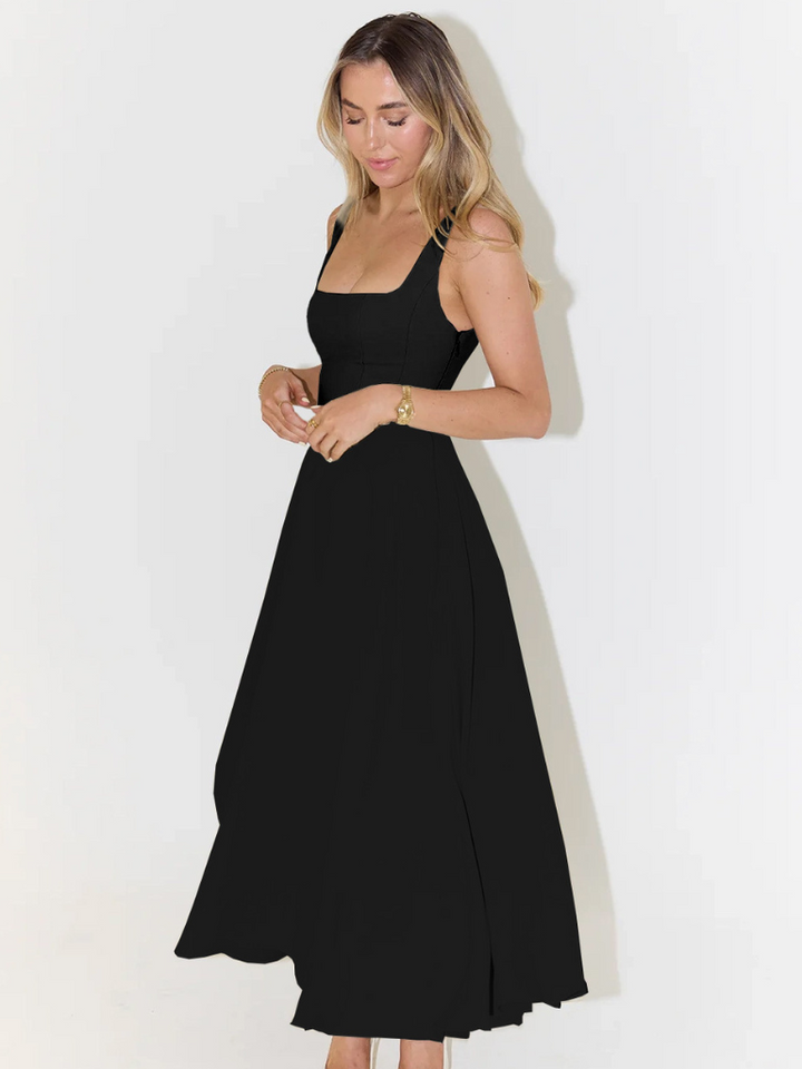 Helena | Robe longue avec décolleté carré