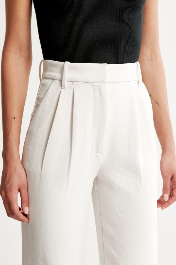 Paulina | Pantalon à jambes larges et plis – élégance à chaque pas
