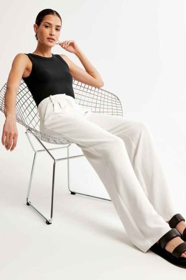 Paulina | Pantalon à jambes larges et plis – élégance à chaque pas