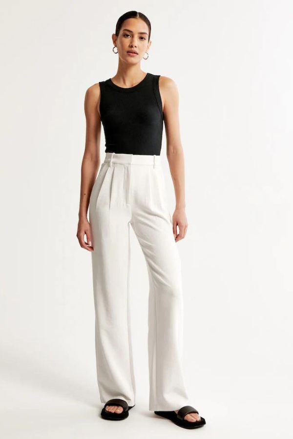 Paulina | Pantalon à jambes larges et plis – élégance à chaque pas
