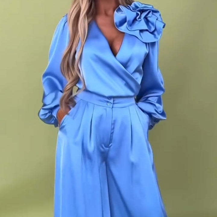 Witoria | Ensemble élégant en satin – chemise croisée à manches longues et pantalon large