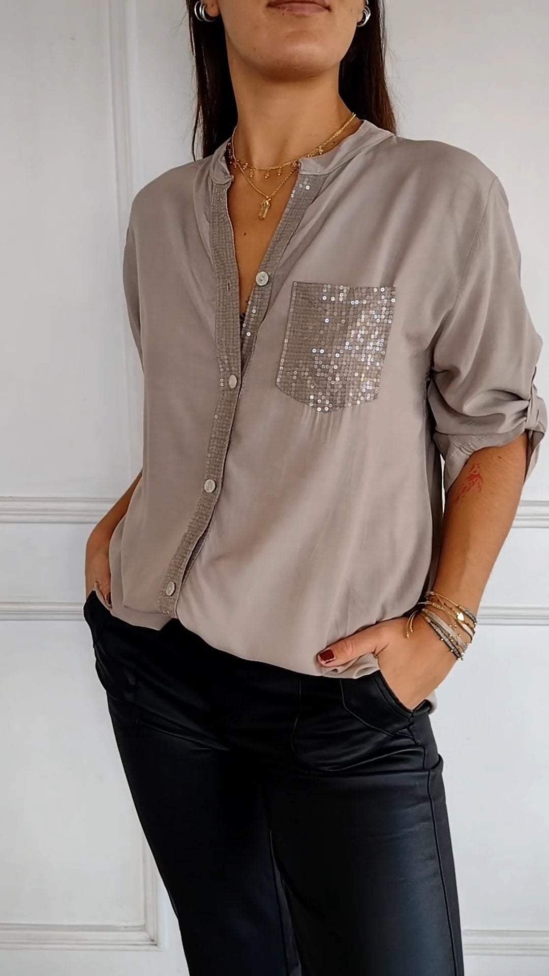 Stefania | Chemise quotidienne avec poche en sequins