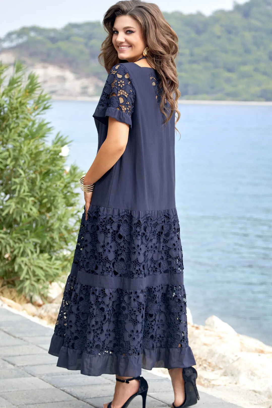 Kalina | Robe maxi en dentelle bleu marine