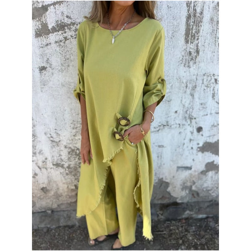 Marta | Ensemble deux pièces pour femmes avec une robe asymétrique et un pantalon décontracté