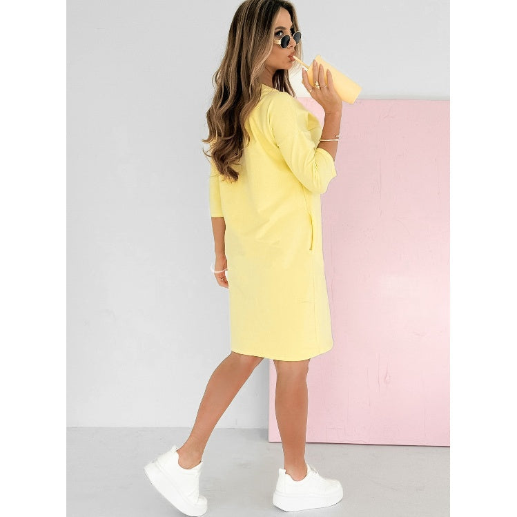 Liwia | Robe midi classique avec décolleté rond et poches